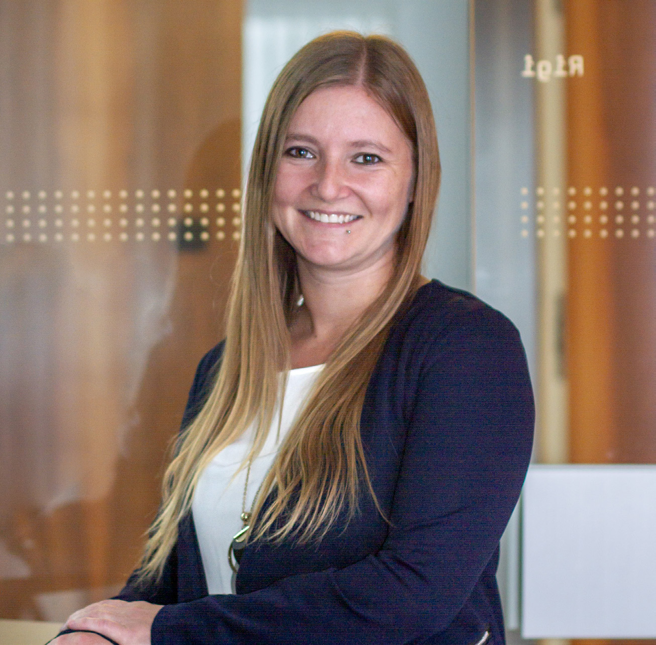 Professional portrait of Anja Renggli